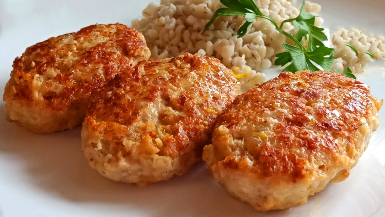 Что нужно знать о снятии наличных с кредитной карты Халва: советы экспертов